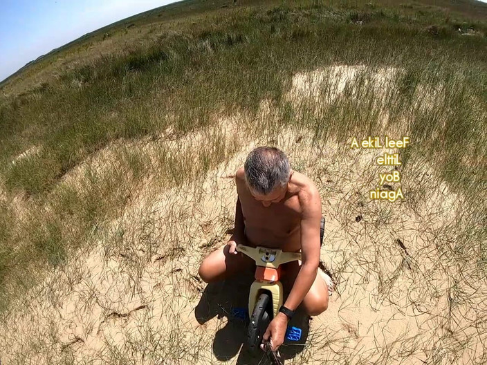 Andy: Procházka 32 2025