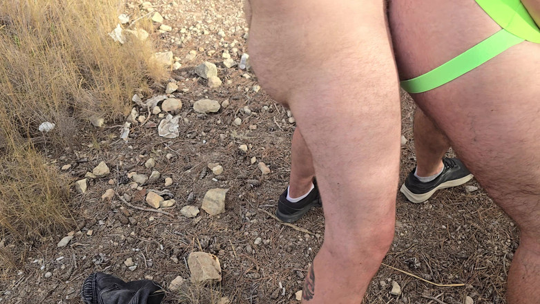 Osoychaser: Eu Fodo Um Urso Casado Sem Camisinha Em Uma Área De...