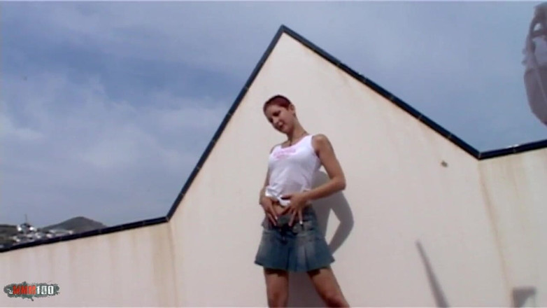 MMM100: Katia: Kåt Katia Strippar på terrassen