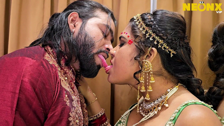 Indian Savita Bhabhi: Dulha Dulhan balayı desi çift