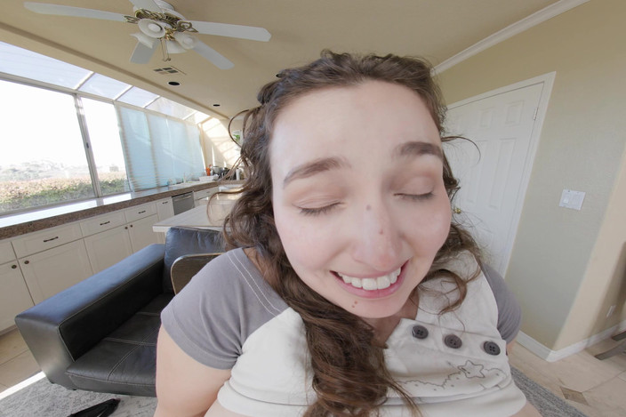 Lethal hardcore VR: Lethalhardcore VR Leana Obses dengan zakar besar ayah tirinya