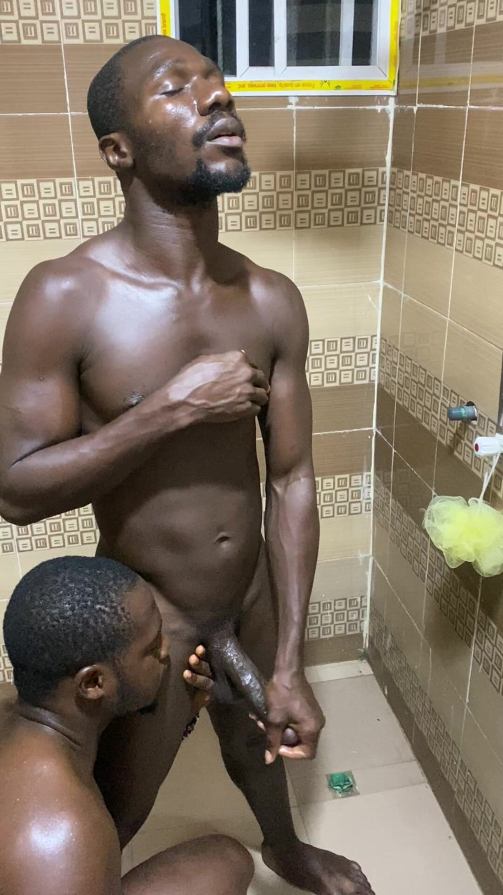 yomiangels1aa: Bathroom Waking