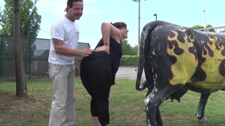 King Of Amateur: Great Fuck with the Cow Carolina