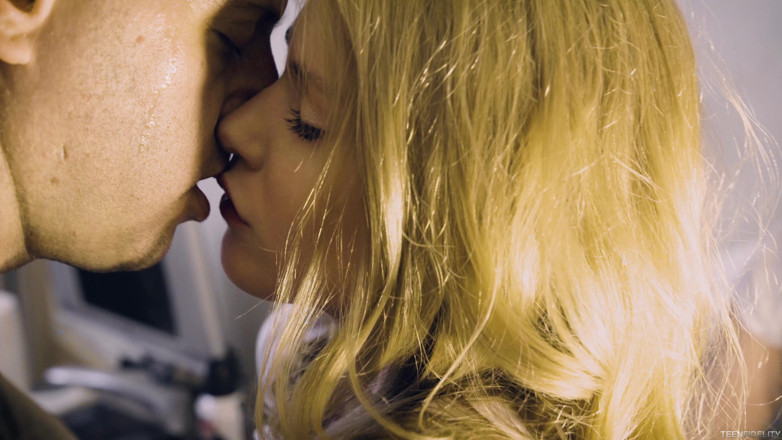 Teenfidelity: Sureña Hannah Hays obtiene polla