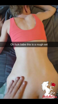 Betrügende amateur-yoga-MILF fickt fitnesstrainer