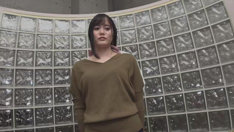 Eros721 official: Linda chica disfrutando de tener tres pollas follan su coño...