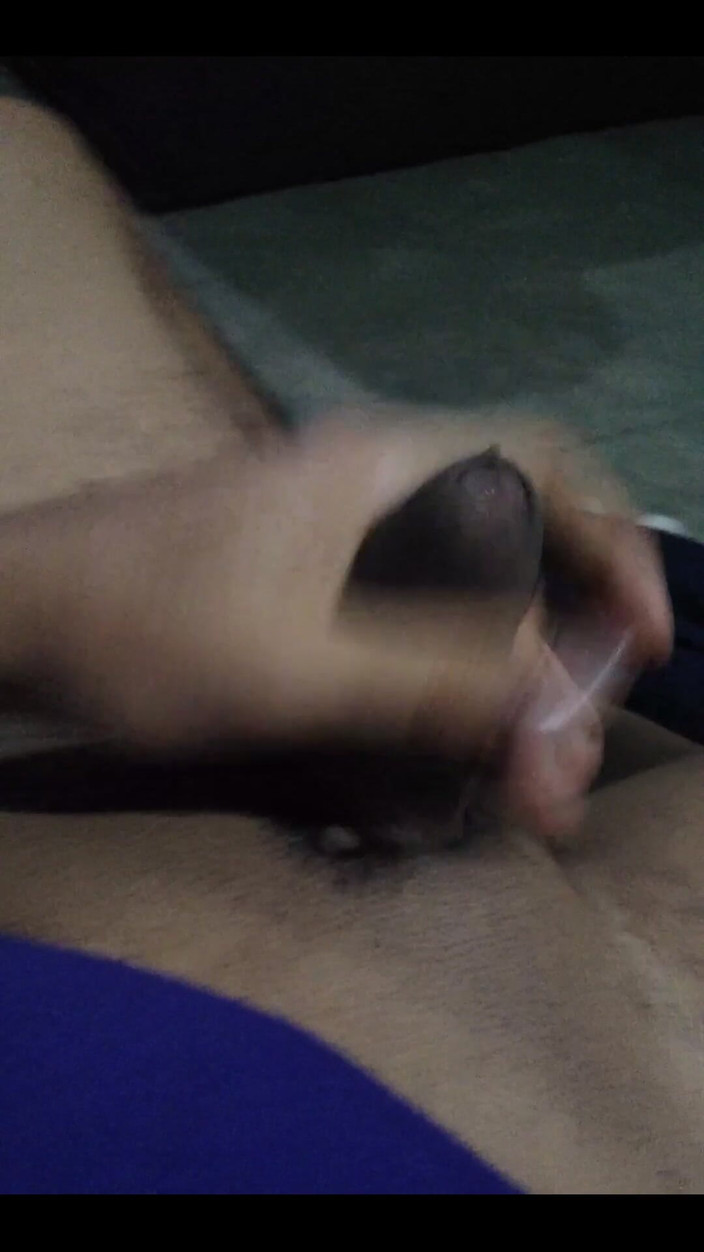 AlexAlejandro13: Aku suka main di rumahku waktu kontolku nggak ada orang...