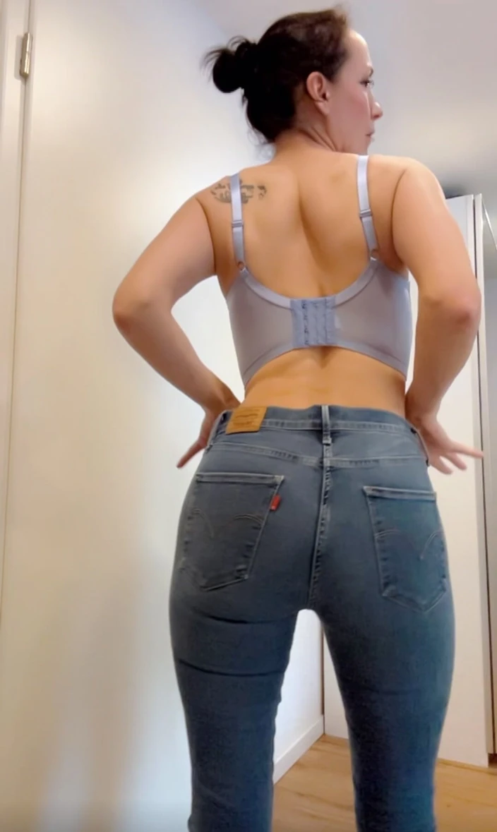 Leonie_am_limit: My First Time in Lingerie