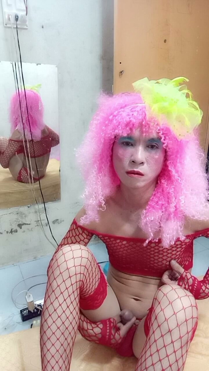 nguyen dang thien tri: Oanh Le Transgender Wearing Sexy Lingerie Playing with a Fake...