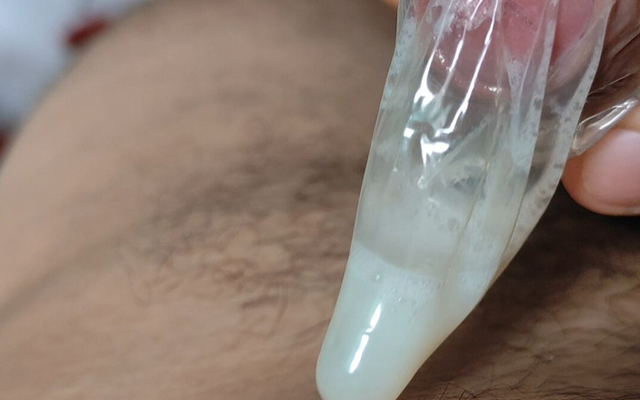 Straight Daddy Club: 使用済みコンドームで大射精!!