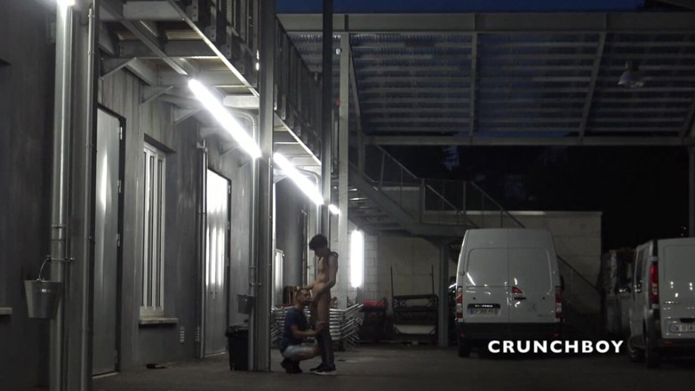 Very discreet straight boys curious: Un homosexual futut de o discreție heterosexuală în camera web exhib în...
