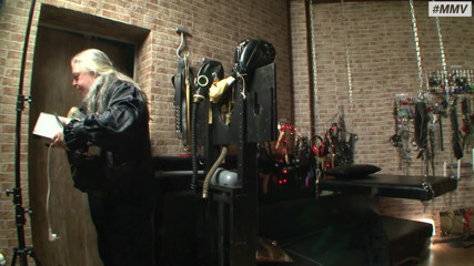 Absolute BDSM: Femdom allemande - plug anal hardcore, fisting