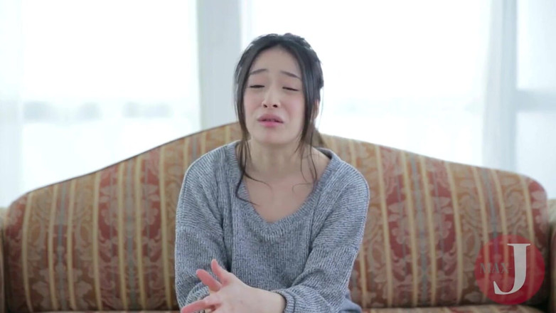 Asian happy ending: Sweet asian teen is having a nice time at the...