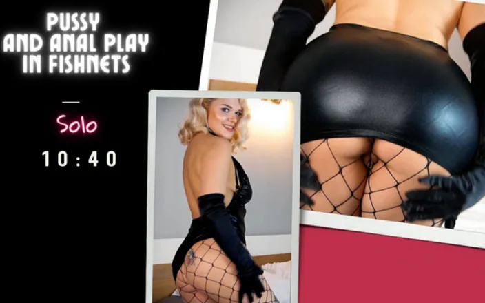 Marlene Moore: Horny MILF in fishnets fucks her pussy and anal with...