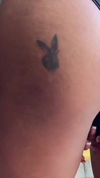 สาวลาติน่า brunette วัย 18 ร้อนแรง กลืนน้ำควยและอมยาวลึกสุดคอ POV
