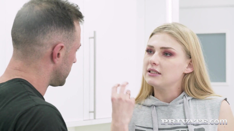 Private.com: Hannah Vivienne ostro wali na siłowni