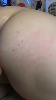 J’adore secouer mon cul et j’adore queef pour toi papa !