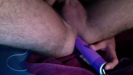 Luca-twink: Big purple dildo up in my ass