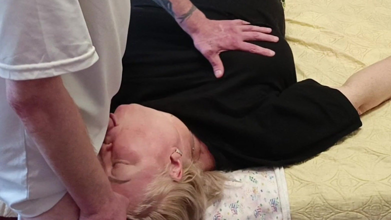 Zona901: मेरे पड़ोसी पर वीर्य निकालने के लिए मेरे लंड को मरोड़ना