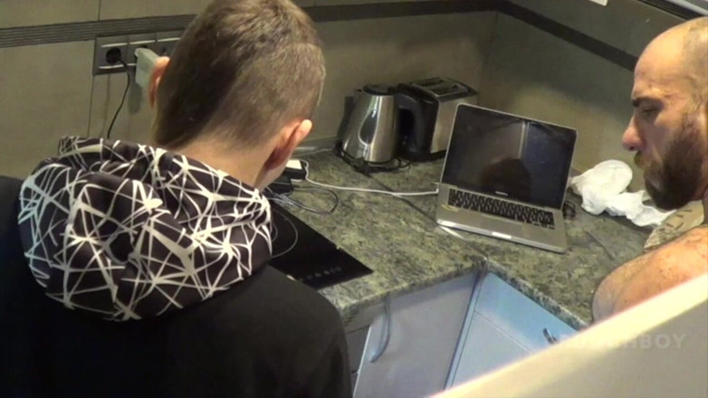 FRENCH STRAIGHT BOYS FUCKING GAY: Fucked Raw by Mature Oy by Kitchen
