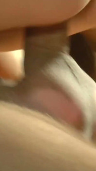 Salvaje follando en una orgía caliente con dos chicas excepcionales