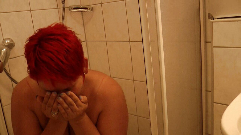 Anna Devot: Annadevot - 彼の黄金のシャワーを飲むために角質