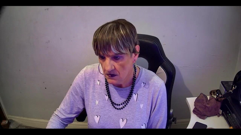 Mature Tina TV: Thuis