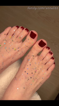 Red Nails