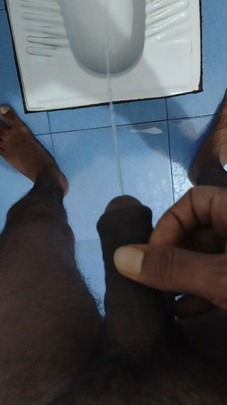 jamui12345: Pisse pour un homme