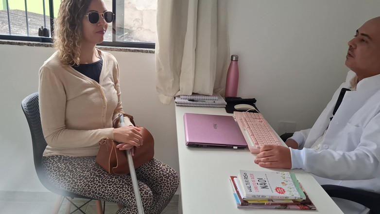 Gabi SweetCouplesStories: Slepá žena šla na schůzku u gynekologa.
