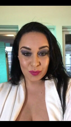 Anastasia Lux: 촬영 전 제 인스타그램의 라이브 스토리 비디오는 다음과 같습니다.