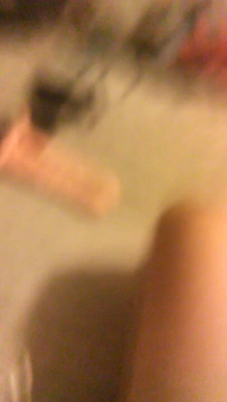 Leonard E. Lee Jr: Homemade amateur blowjob