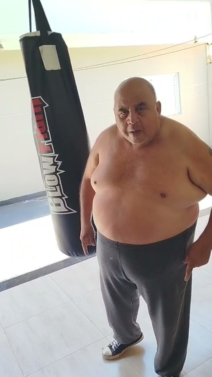 Punchbagplz: Bubba Wrestle Workout Can You Handle Him?