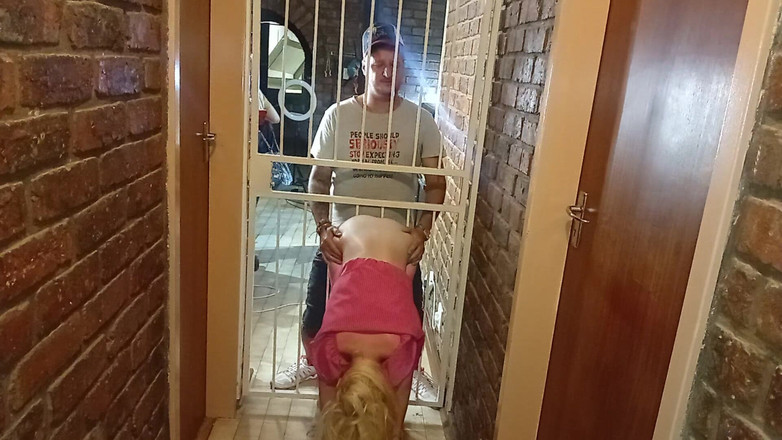 18blondteen: Incluso si el padrastro me a tierra, wil wil todavía...