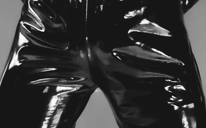 The shining: Latex, Leather &amp; Vinyl