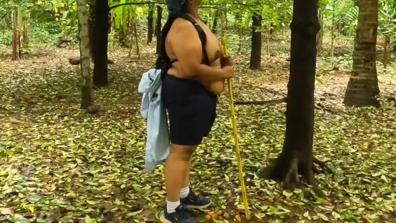 Anne Ipe: Casual Nude Walking, Chubby Girl Walking Completely Naked in the...