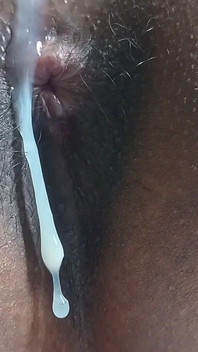 Indiana dona de casa fodida por amigos do marido em casa - esposa infiel indiana