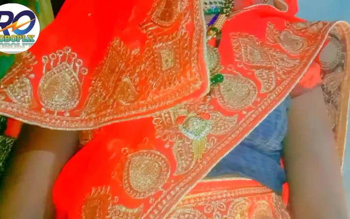 Robopll: Indian Village Karvachauth Ke Nainaweli Dulhan Saree Show Finger Episode 3 (today