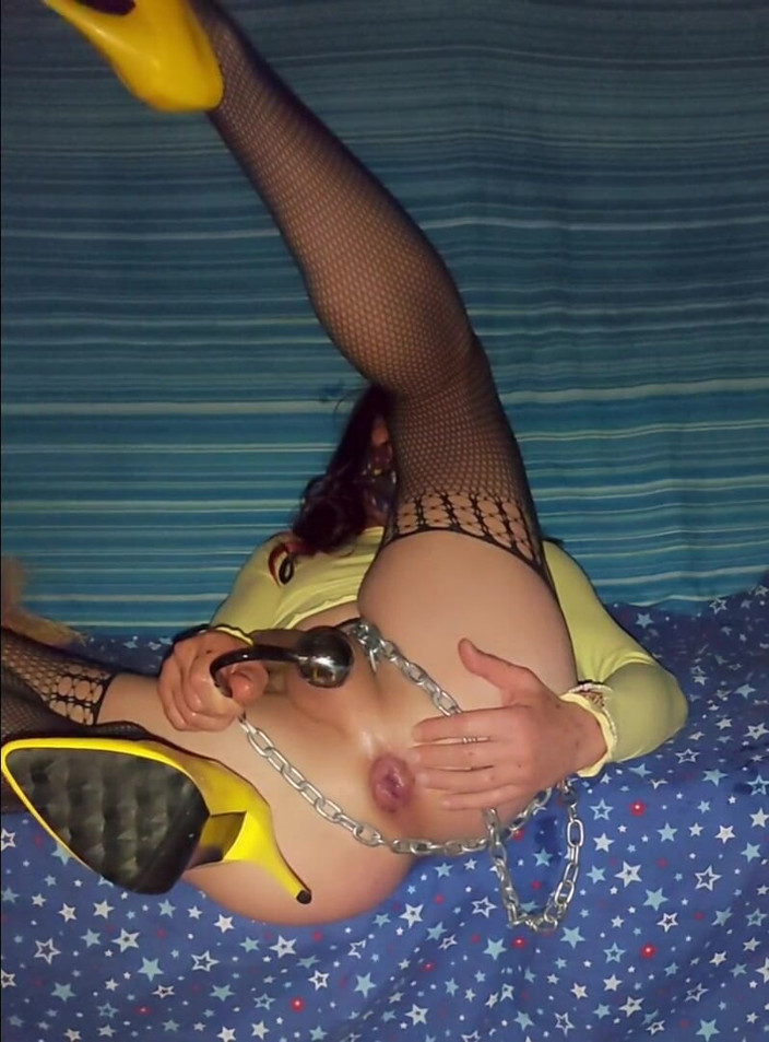 Lizzaali: Çelik anal taşak sokma ve çıkarma