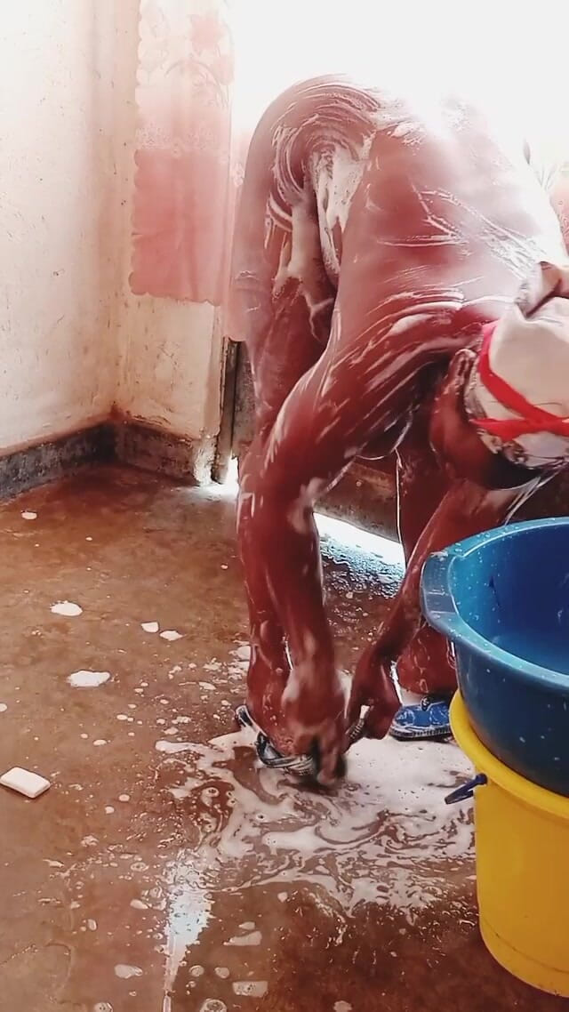 Me and my new slut: Sugarmommy koupání po šukání 6 kol