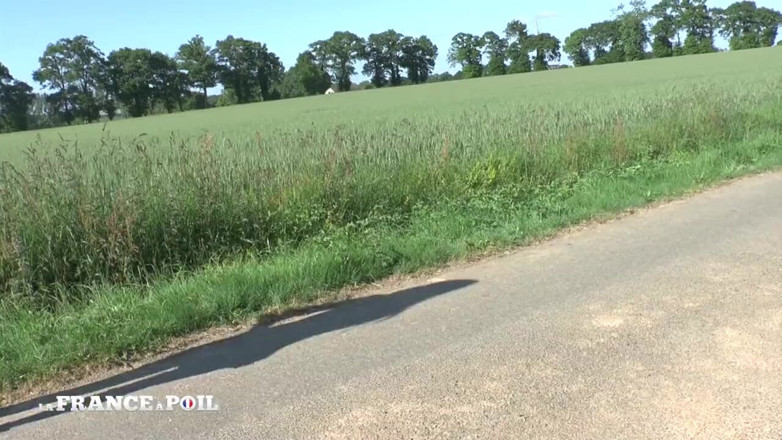 French Wives Offered: Чудова брюнетка тінка повія з проколотим язиком жорстко відтрахана і підключена до дупи