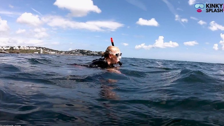 UKCuteGirl Lucy Lauren: Açık su serbest ultra uzun yüzgeçler, wetsuit ve şnorkelli ekipmanları