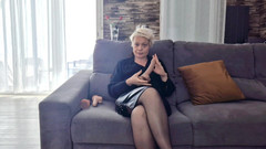 Sofy13: Fragment din noul meu videoclip: Sfaturi și recomandări de azi, dildo-uri