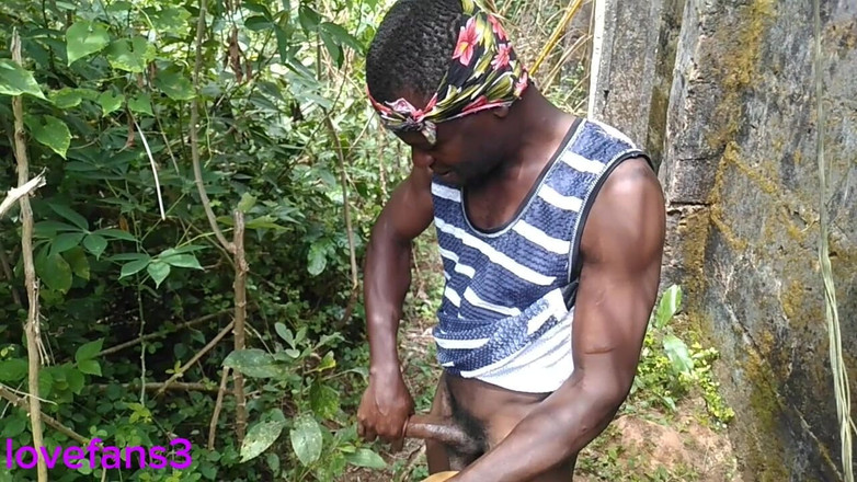 Moviesporn1: Pantat bahenol cewek nakal ini dientot habis-habisan waktu aku lagi...