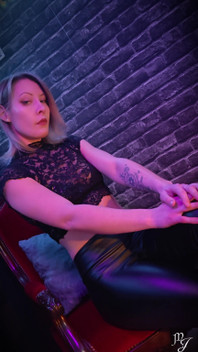 Foot Worship - Maitresse Julia