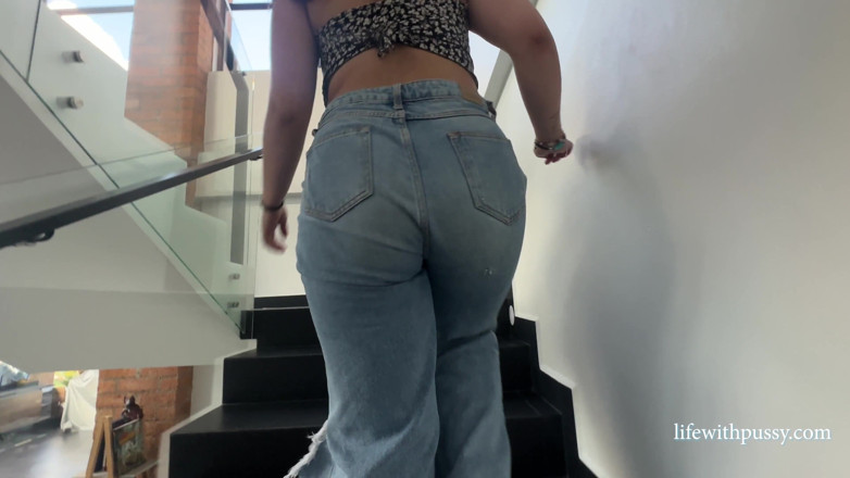 lifewithpussy: Delicious 18yr Old Latina with Big Ass Getting Bang