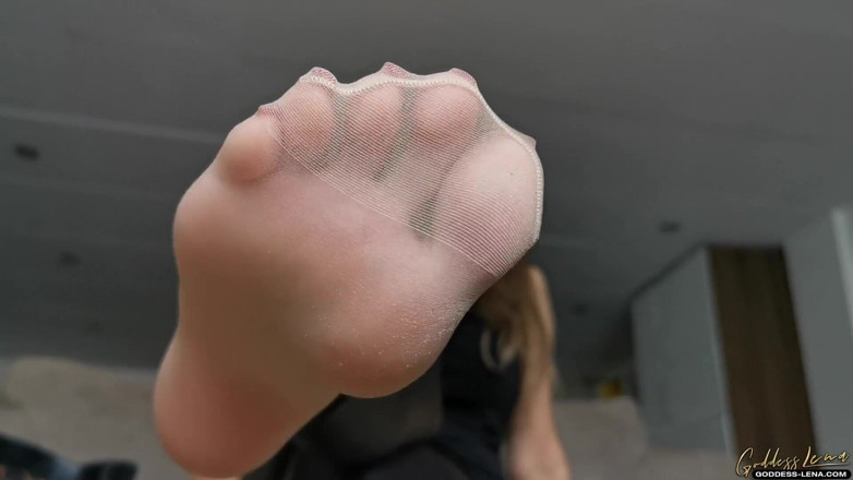 Goddess Lena: Scented boots and sweaty nylons