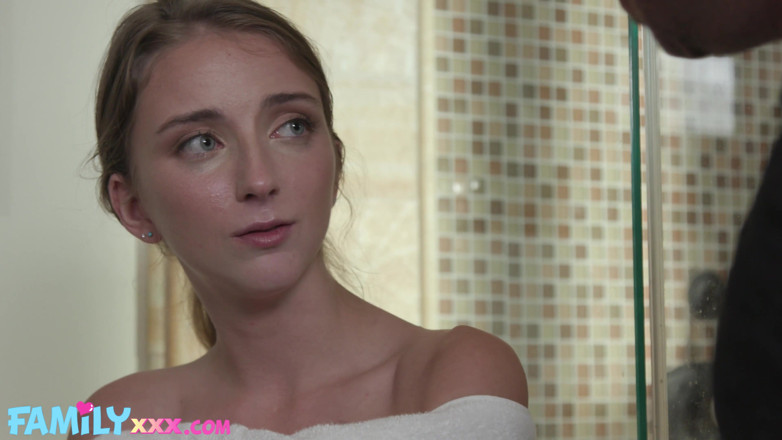 FamilyXXX: Macy îi arată lui Chad cum ejaculează micul vitreg sis