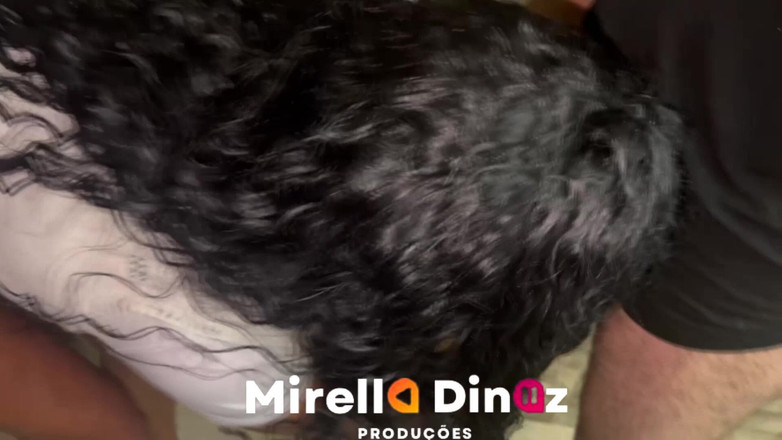 Mirella Diniz: Nenasytná tatérka Mirella a její kamarádka