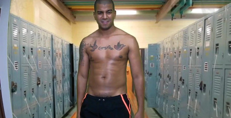 Smoker Master: Alfa chlapec po sportování na vysoké škole se šel osprchovat